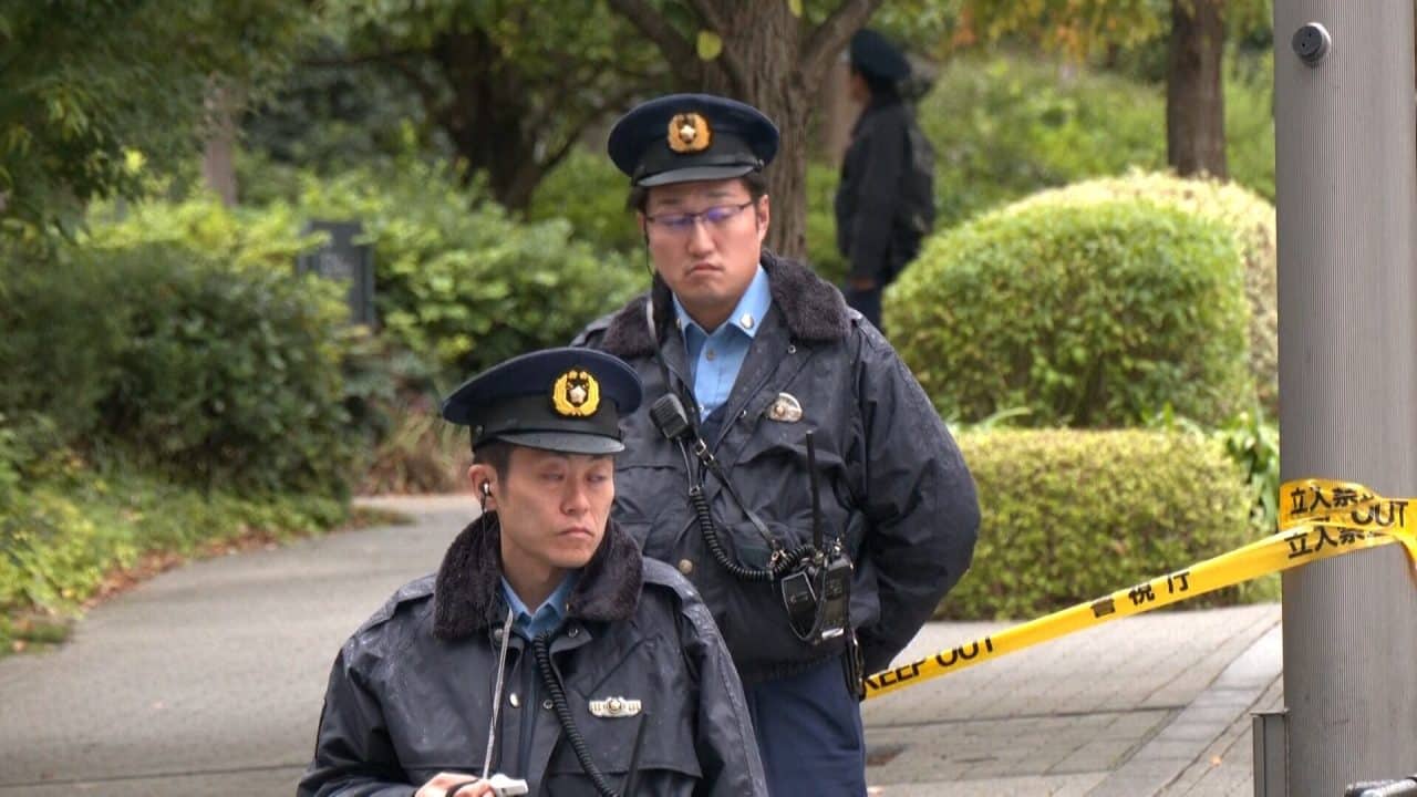 Hombre armado causa alarma cerca de la embajada de EE.UU. en Tokio