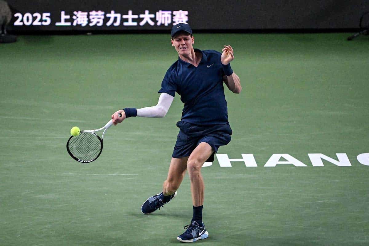 Jannik Sinner inicia con paso firme su defensa del título en Shanghái