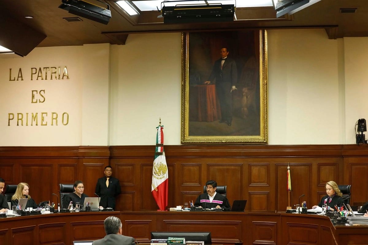 La Corte abre posibilidad de revisar extinción de Luz y Fuerza del Centro