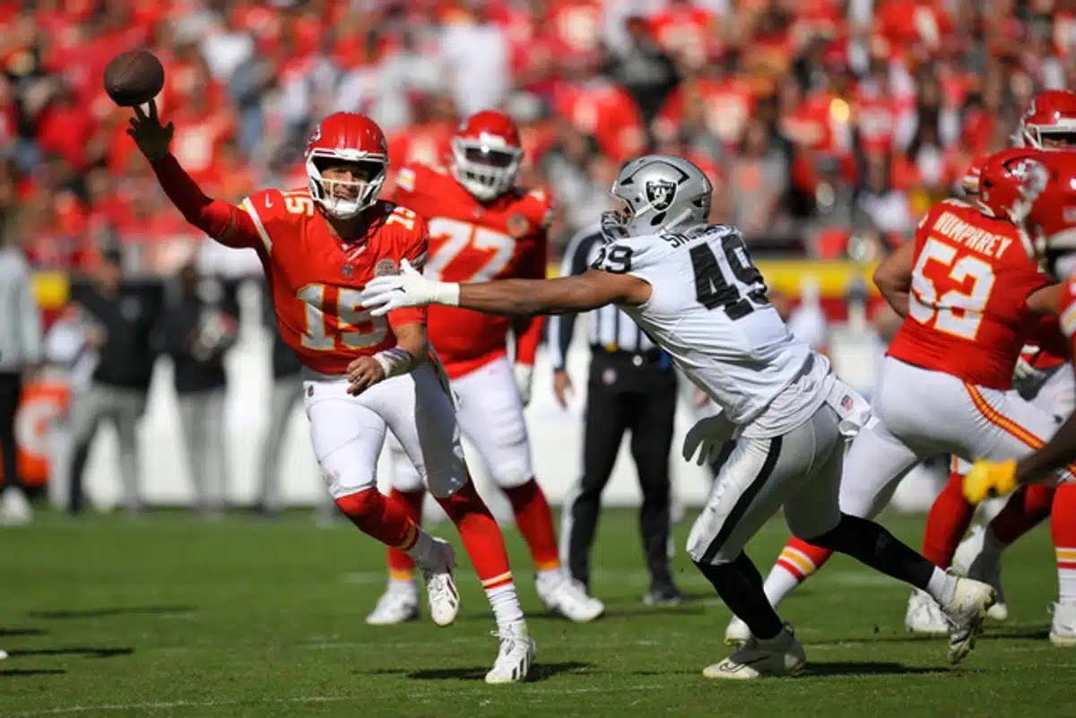 Los Jefes de Kansas City aplastan 31-0 a los Raiders con una ofensiva imparable