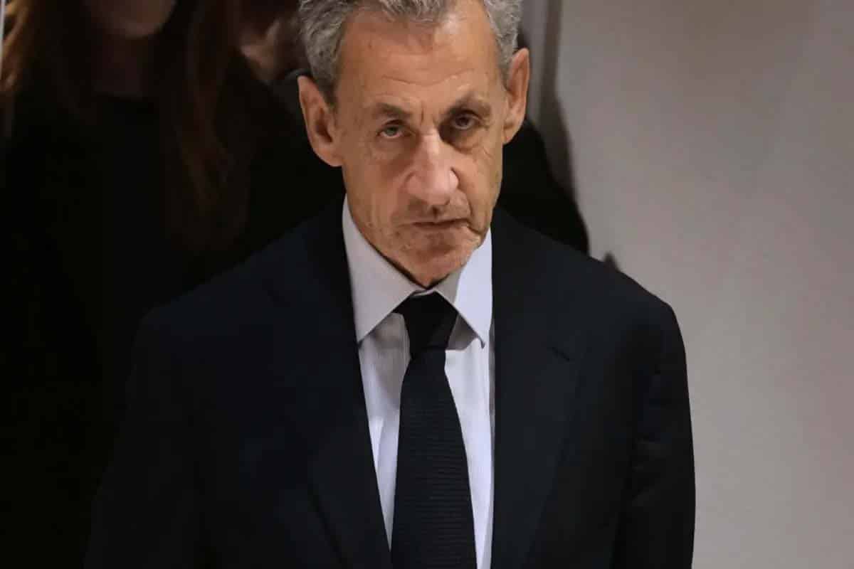 Nicolas Sarkozy se convierte en primer expresidente francés en prisión