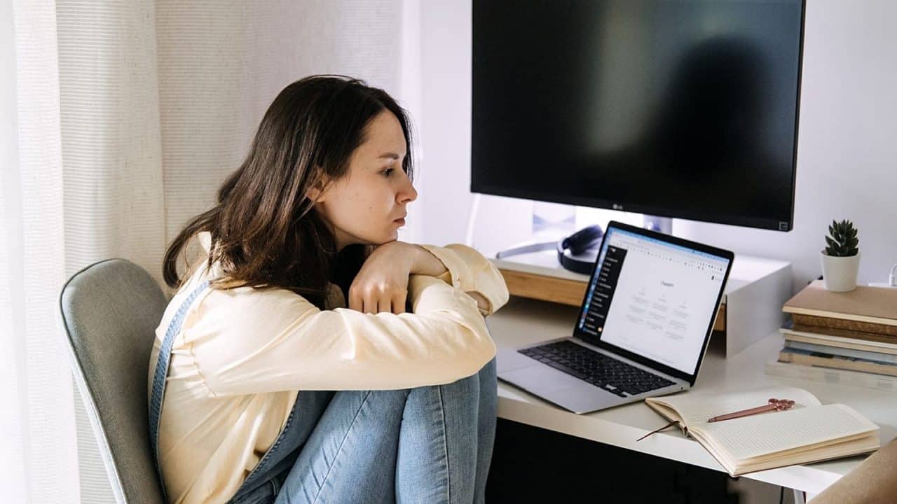 OpenAI ajusta ChatGPT para cuidar la salud mental de los usuarios