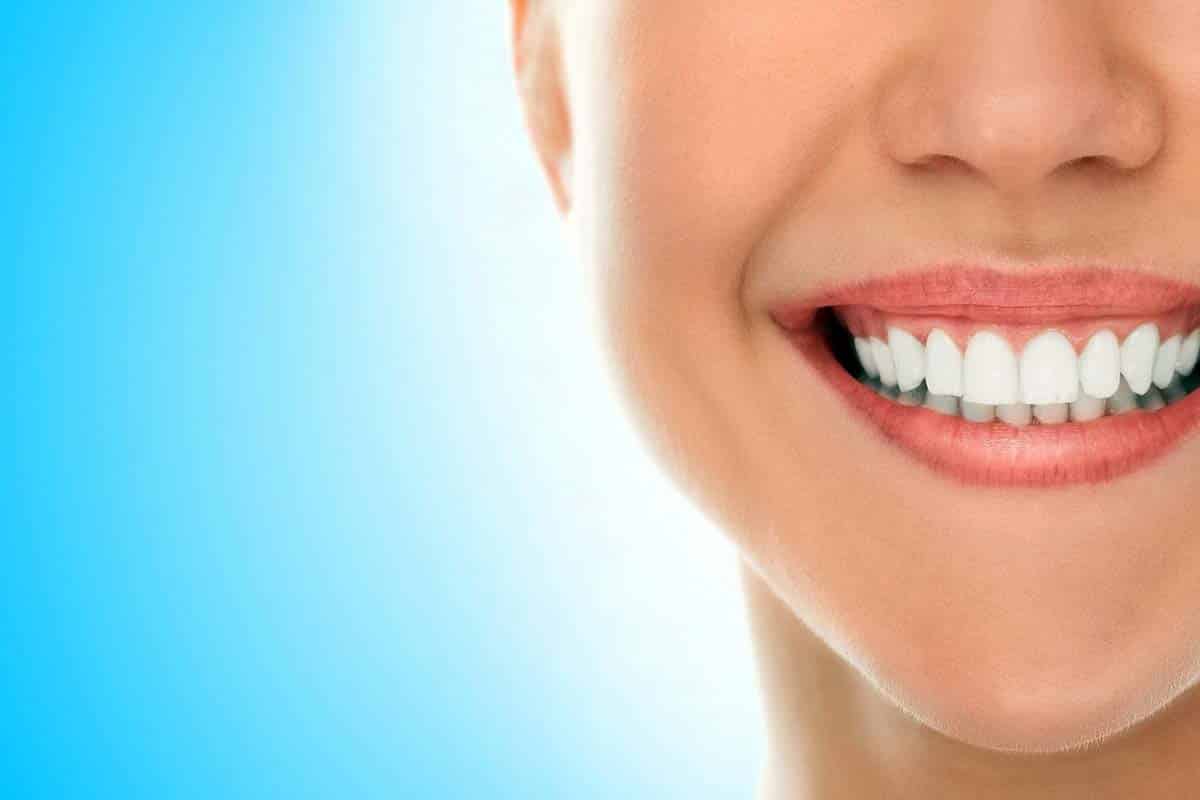 Pasta dental con queratina de cabello humano podría reparar el esmalte