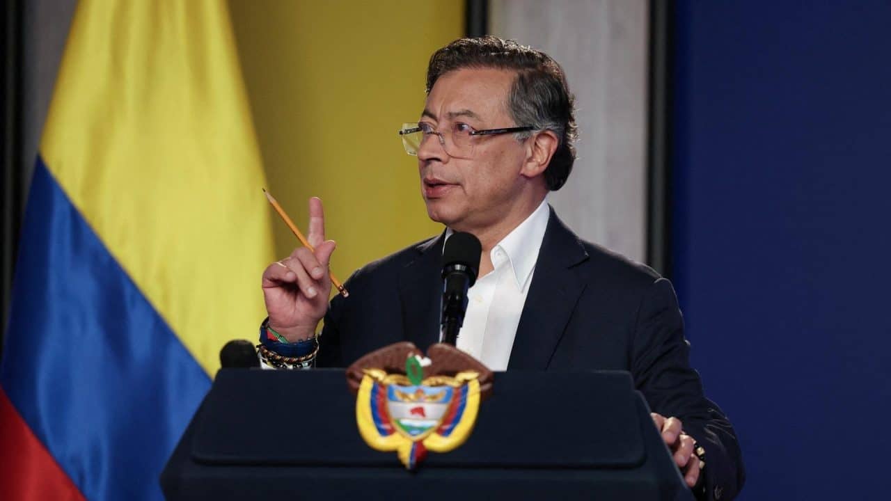 Petro acusa a EE.UU. de usar ataques en el Caribe para controlar petróleo