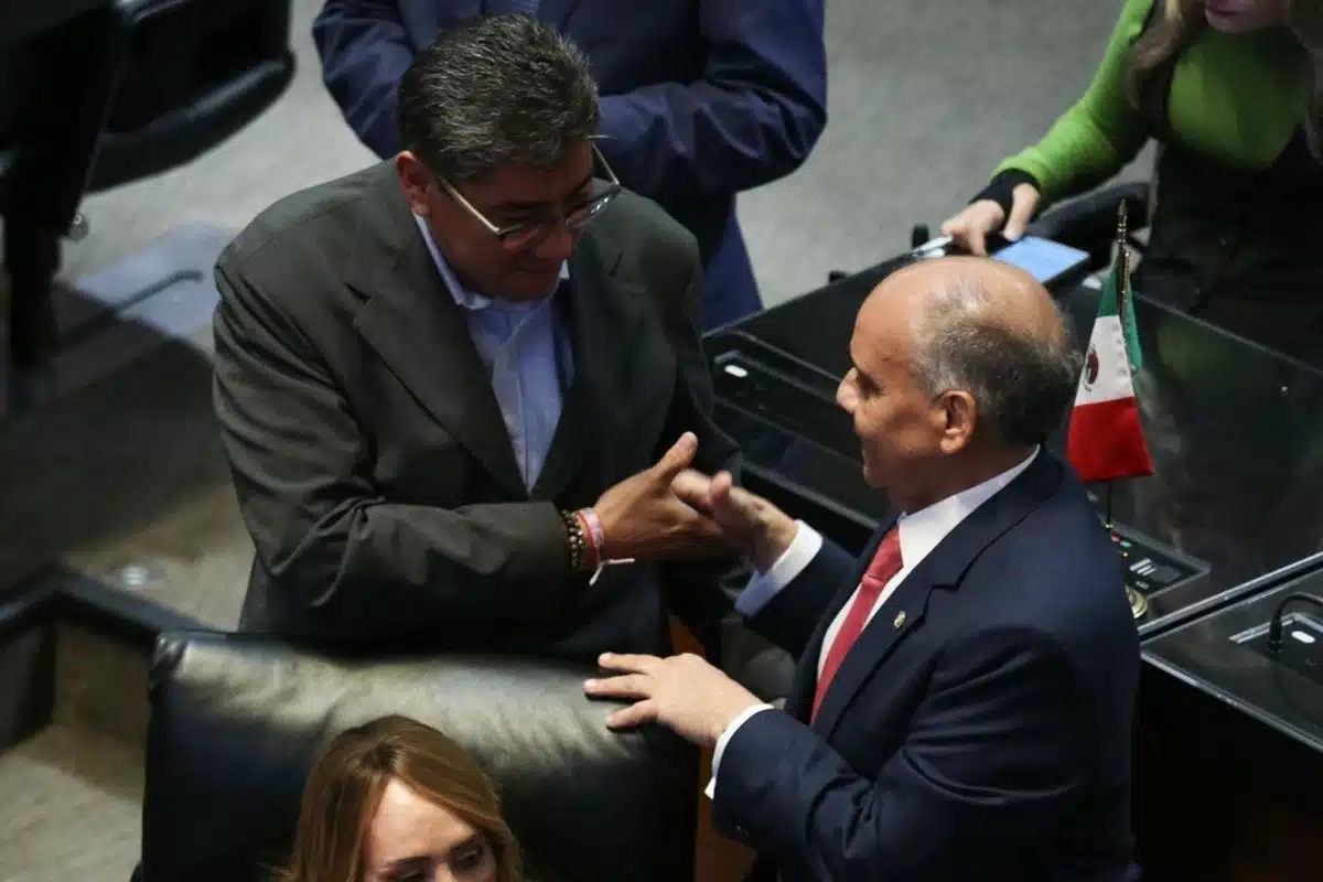 Saúl Monreal mantiene “intacta y firme” su aspiración a gobernar Zacatecas pese a veto por nepotismo Saúl Monreal mantiene “intacta y firme” su aspiración a gobernar Zacatecas pese a veto por nepotismo