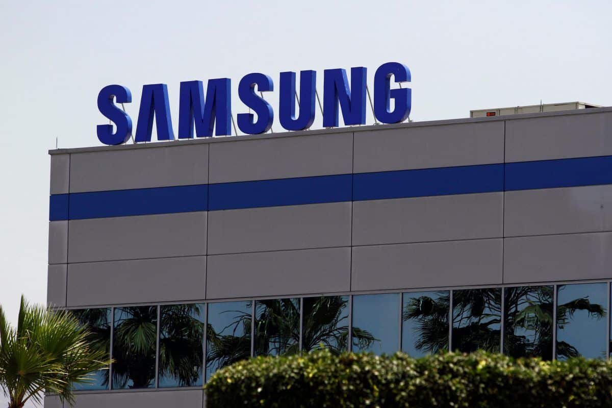 Samsung pide una salida negociada al conflicto con el SAT