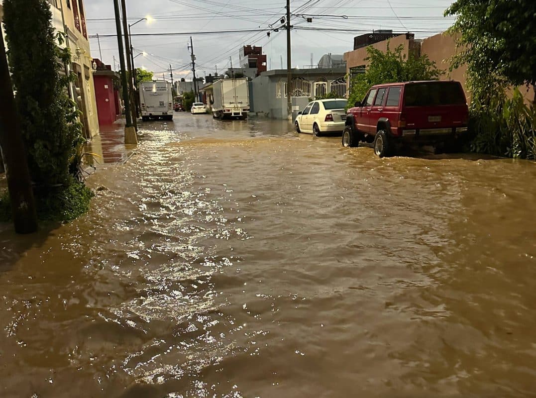 Suspenden clases en Mazatlán y Escuinapa por intensas lluvias en Sinaloa