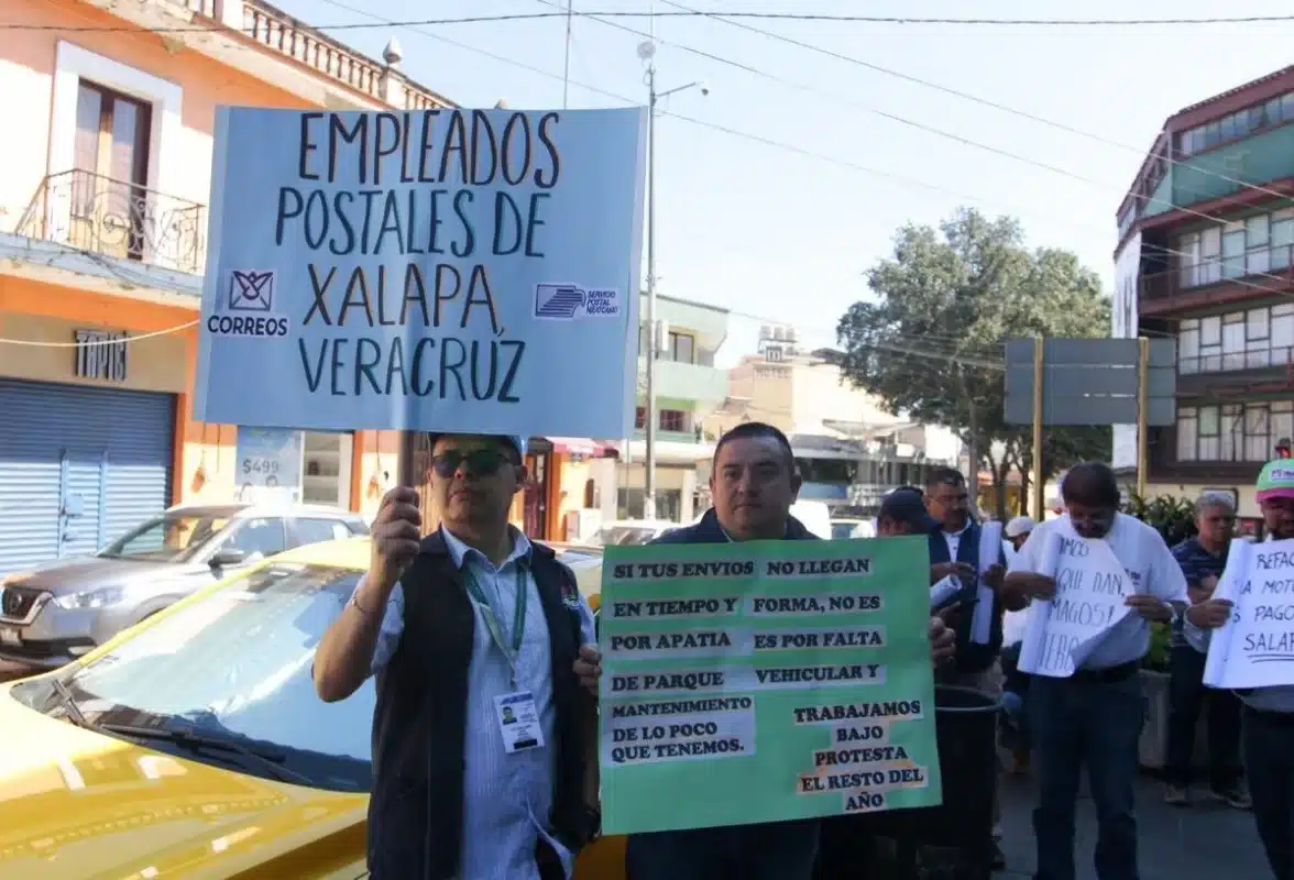 Trabajadores de Correos de México en Veracruz exigen salarios dignos y mejores condiciones laborales