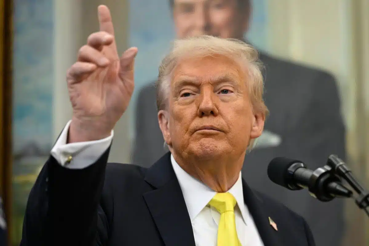 Trump confirma autorización de operaciones de la CIA en Venezuela