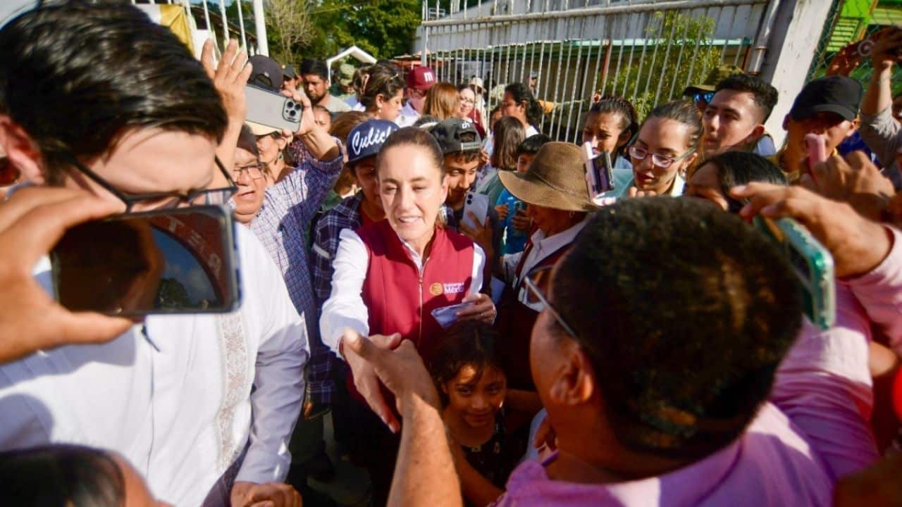 apoyo_damnificados_lluvias Gobierno entrega 1,813 mdp a damnificados por lluvias
