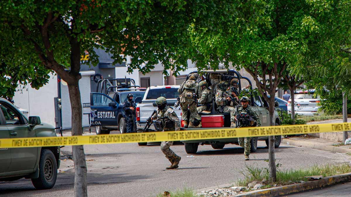 Suman 57 policías asesinados en Sinaloa; alcalde de Culiacán responde