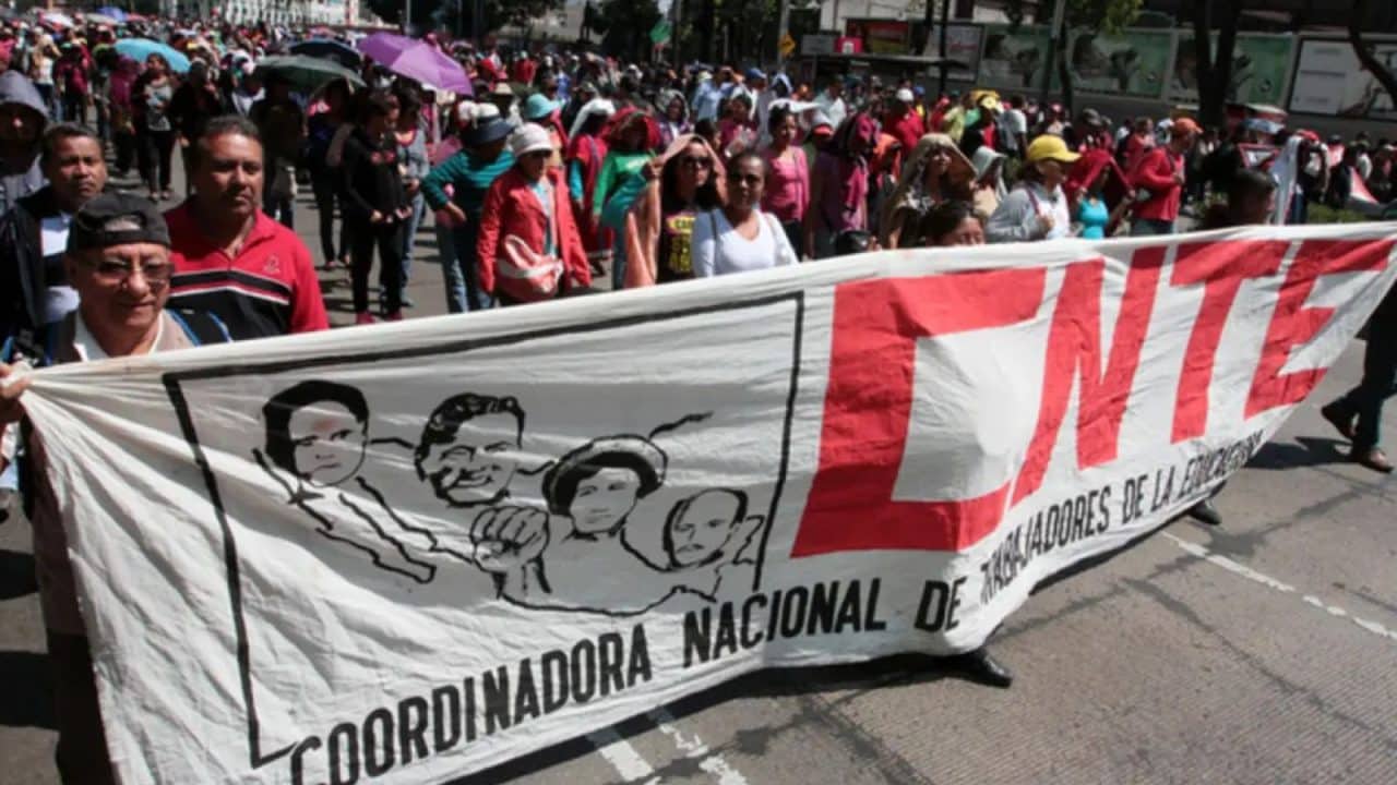 CNTE convoca mega marcha el 27 de octubre por pagos atrasados