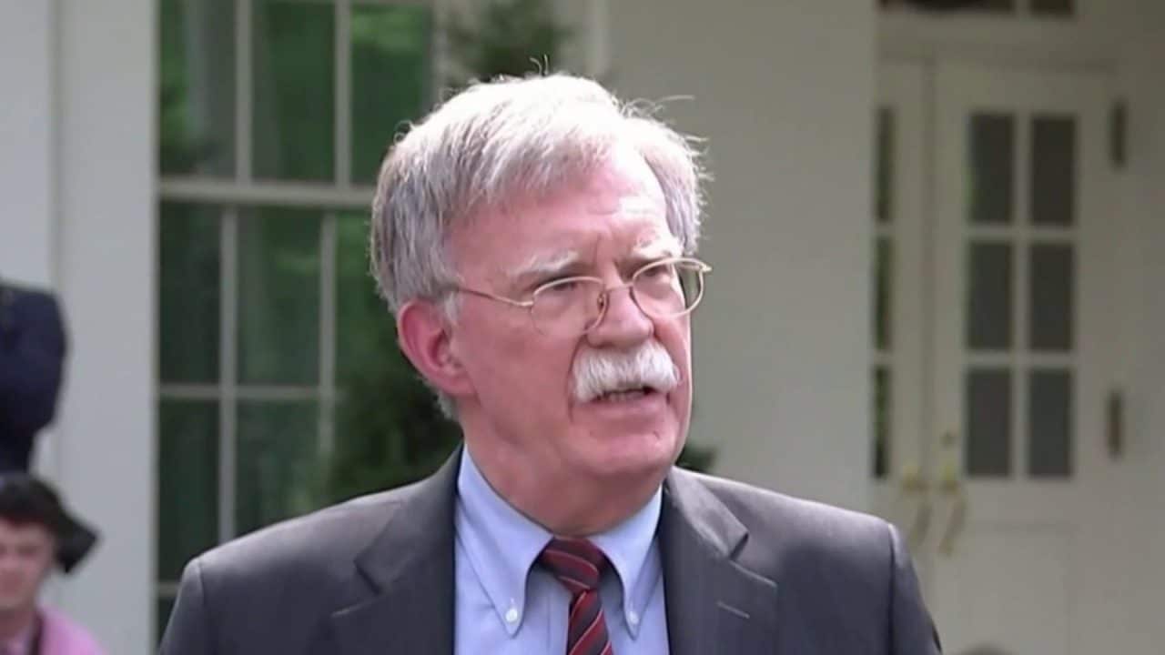 Exasesor de Trump, John Bolton, se entrega por filtración de secretos clasificados