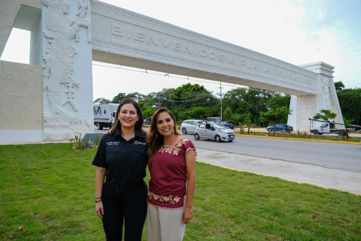 Inauguran Mara Lezama y Estefanía Mercado nuevo Arco de Acceso a Playa del Carmen