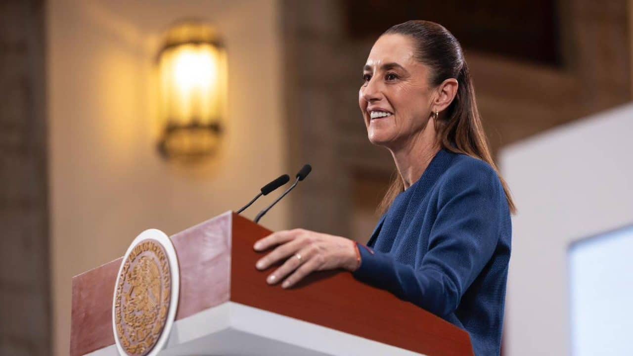 Menos estudiantes en México: Sheinbaum revela la verdadera causa