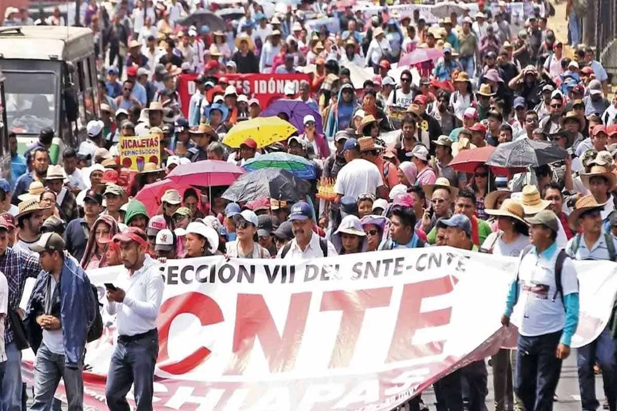 CNTE anuncia paro nacional de 48 horas con bloqueos y marchas masivas