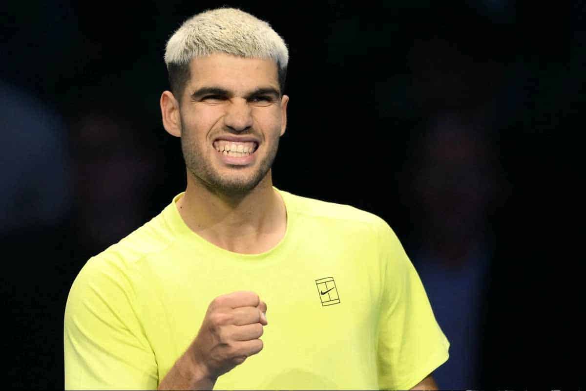 Carlos Alcaraz arrasa en su debut en las Finales ATP 2025 en Turín Carlos Alcaraz arrasa en su debut en las Finales ATP 2025 en Turín