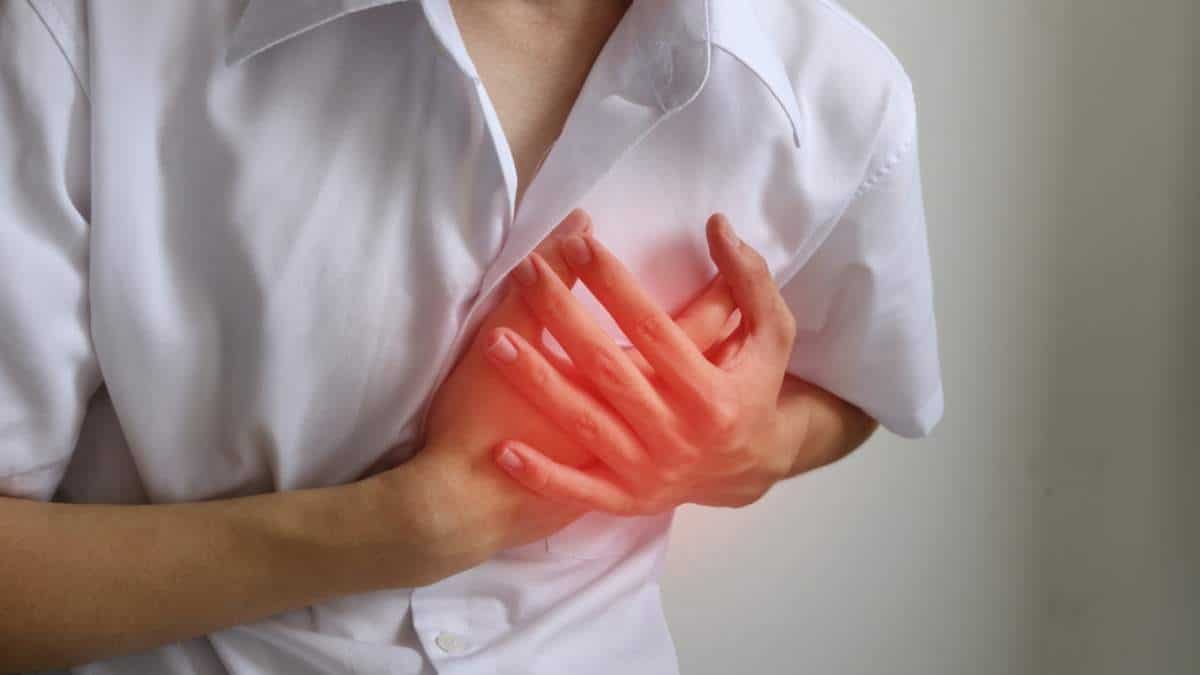 Gripe y COVID-19 triplican el riesgo de infarto, revela estudio
