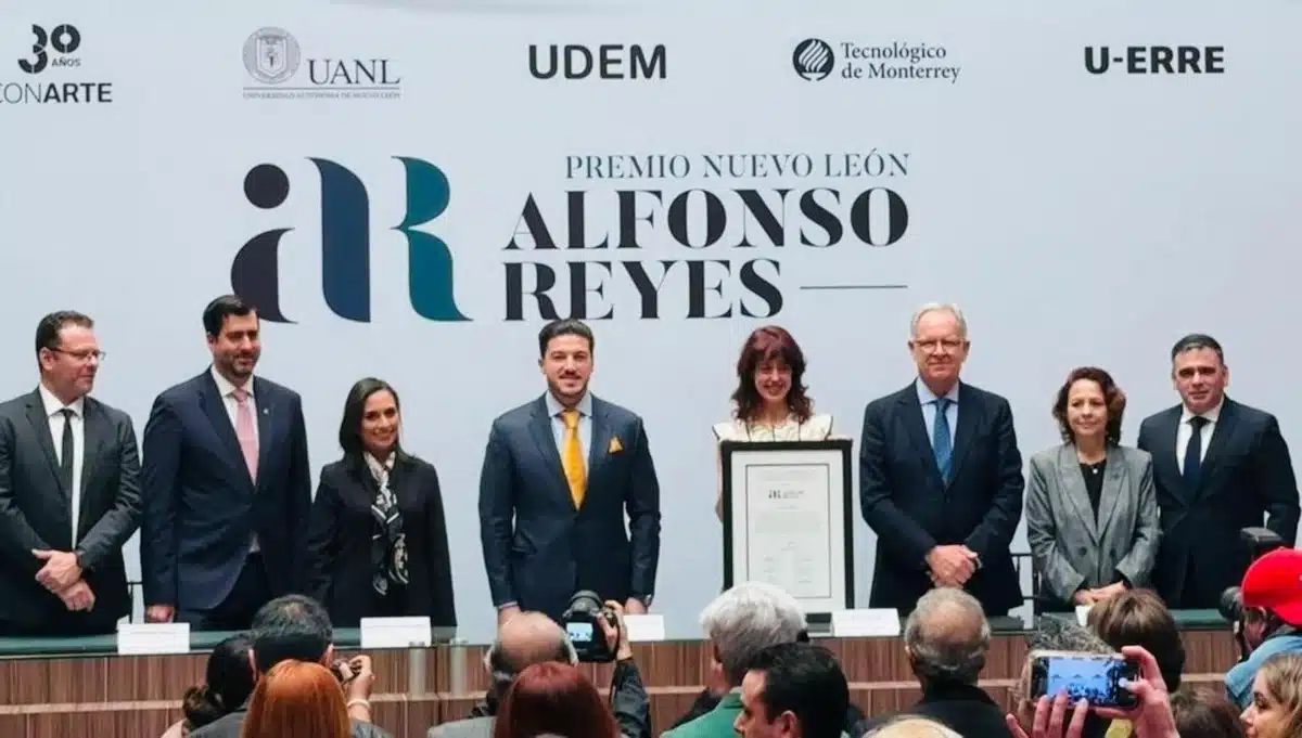 Irene Vallejo es galardonada con el Premio Alfonso Reyes en Nuevo León