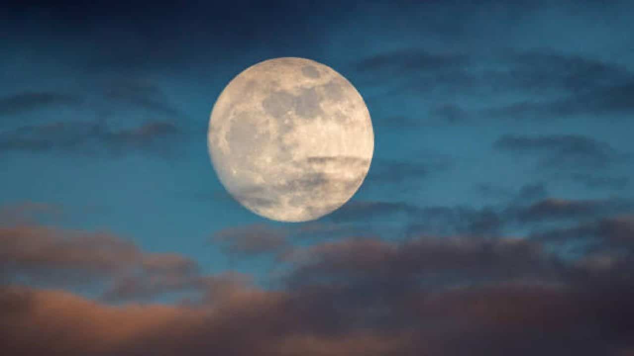 Luna del Castor 2025: aún puedes ver la más grande del año esta noche