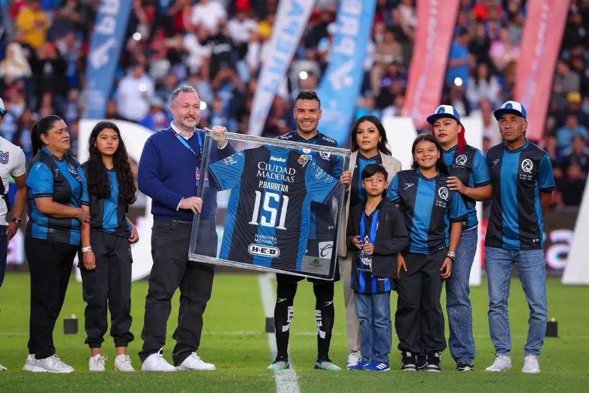 Pablo Barrera se despide con triunfo del Querétaro ante Mazatlán