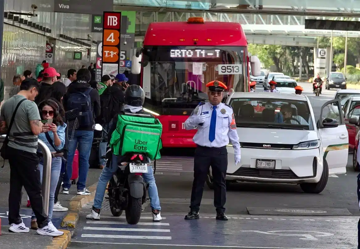 SICT niega plan para abrir aeropuertos a Uber y DiDi rumbo al Mundial 2026