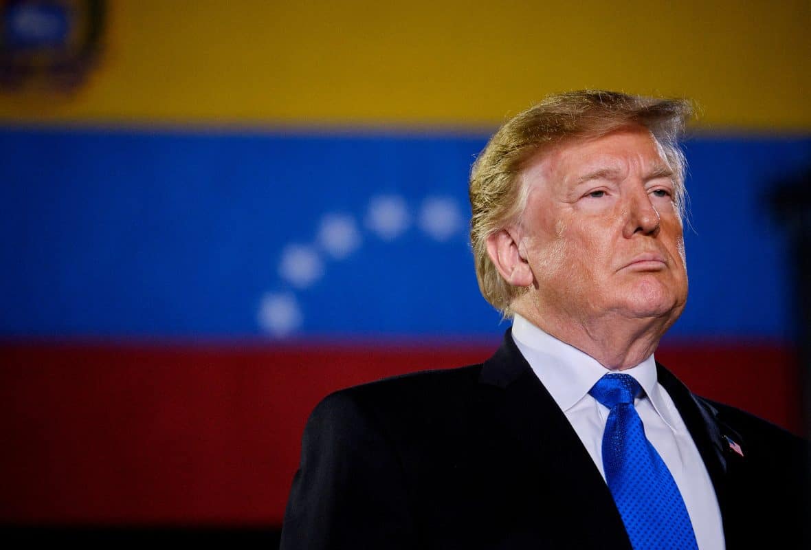 Trump admite falta de justificación legal para una ofensiva contra Venezuela Gobierno de Trump admite que no puede justificar legalmente un ataque a Venezuela