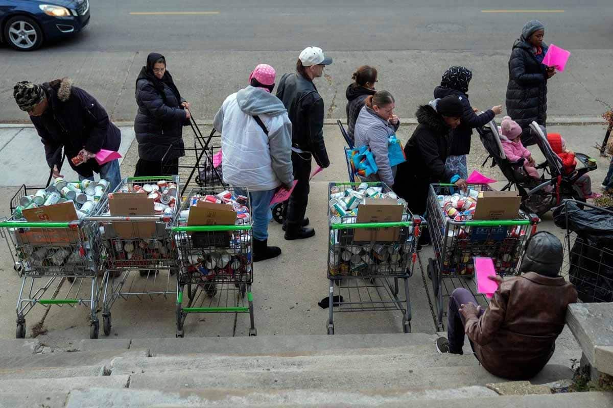 Trump elimina aranceles a alimentos clave ante presión por altos precios