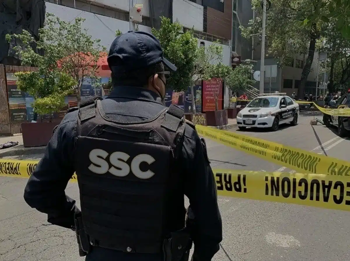 Dosis de droga: aseguran 800 porciones y detienen a 3 en CDMX