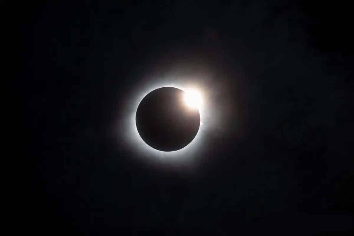 eclipse solar maravilla única: fenómeno que asombra al mundo
