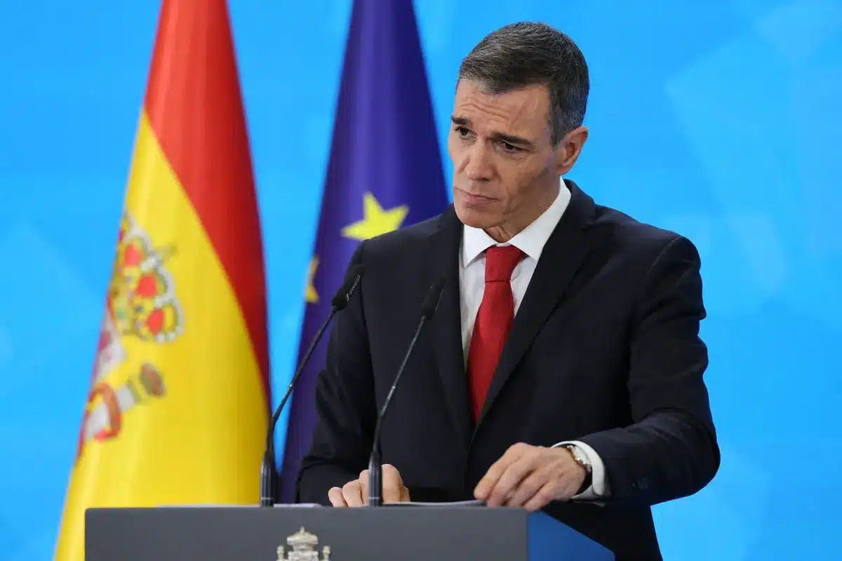 Un gobierno de derechas sería un error: Pedro Sánchez advierte