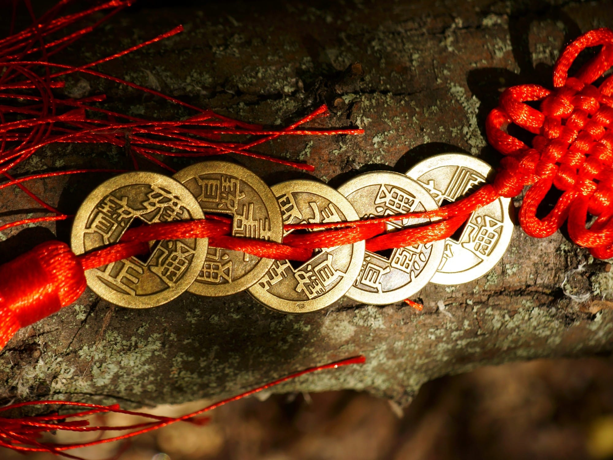 amuletos poderosos para atraer fortuna y protección Rituales 2026: 5 amuletos poderosos para atraer fortuna y protección