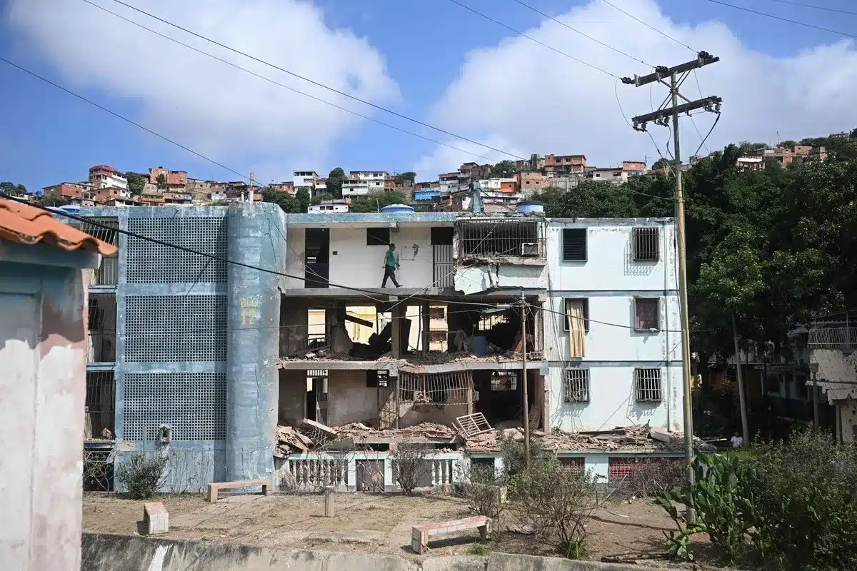 Ataque de EEUU en La Guaira deja una adulta mayor muerta y familias sin hogar