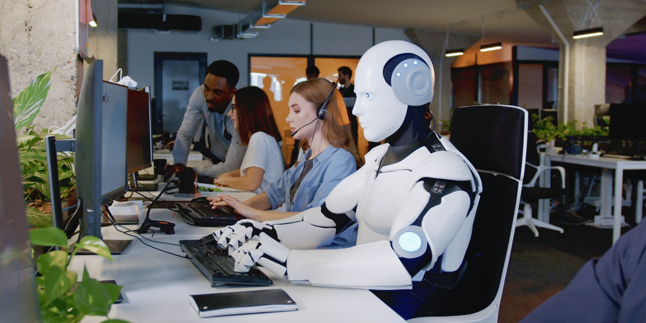 Bill Gates: Las tres carreras para estudiar en 2026 y no ser sustituido por la IA