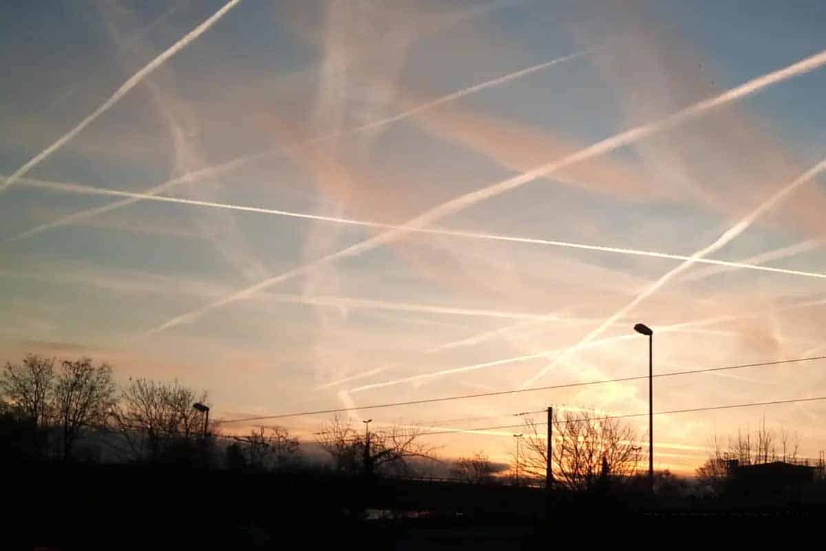 Chemtrails: la verdad definitiva detrás del mito aéreo