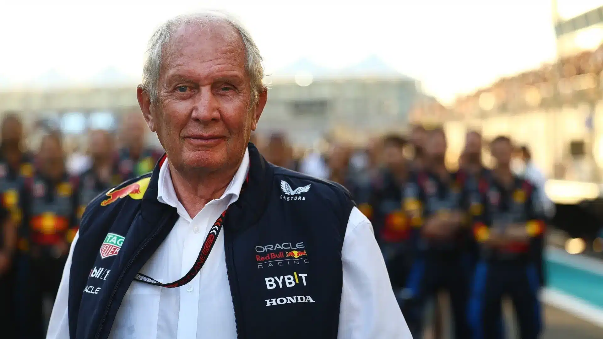 Helmut Marko duda del título de Verstappen en F1 2026