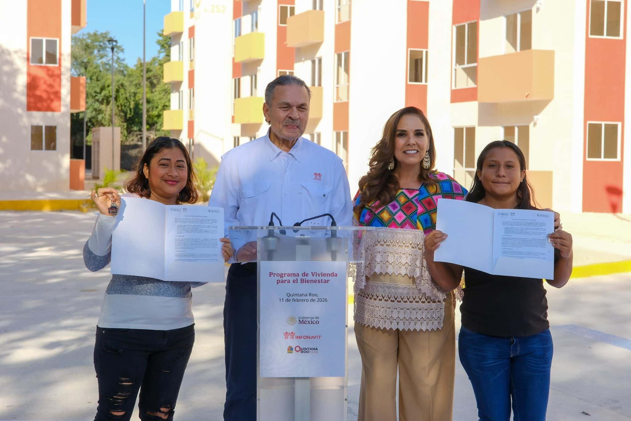 Infonavit entrega en Cancún 80 casas de Vivienda para el Bienestar