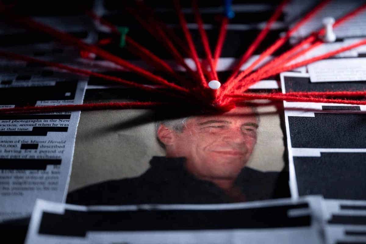 Epstein y sus conexiones: impacto en políticos y empresarios