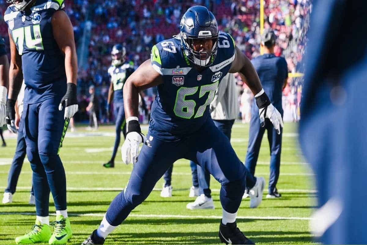 Halcones Marinos salen oficialmente al mercado Halcones Marinos salen oficialmente al mercado