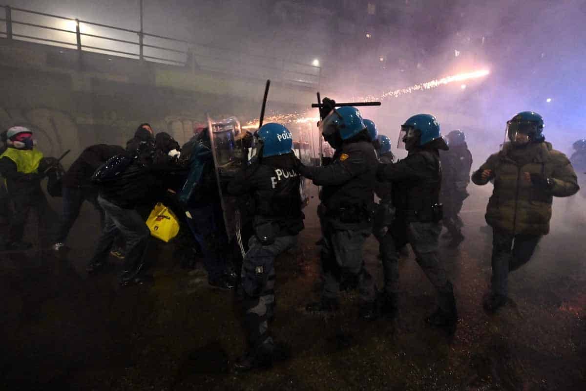 Protesta desata choques con policía por JO de invierno 2026