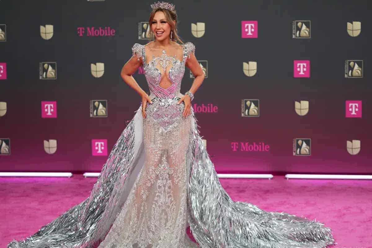 Thalía recibe homenaje internacional de Billboard Thalía recibe homenaje internacional de Billboard