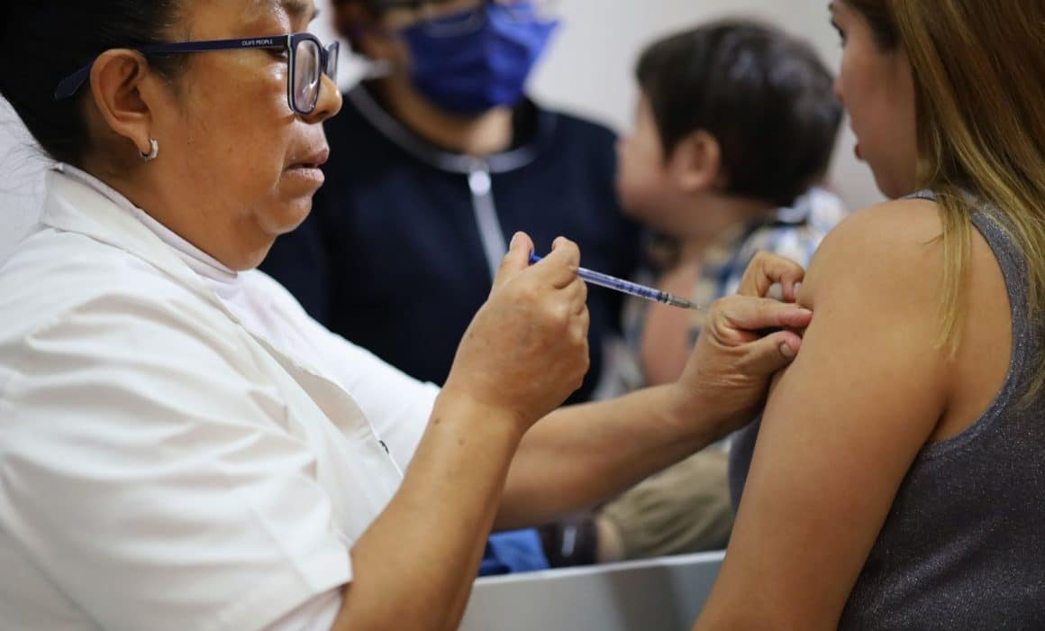 Vacunación contra el sarampión en adultos: Efectos secundarios y duración