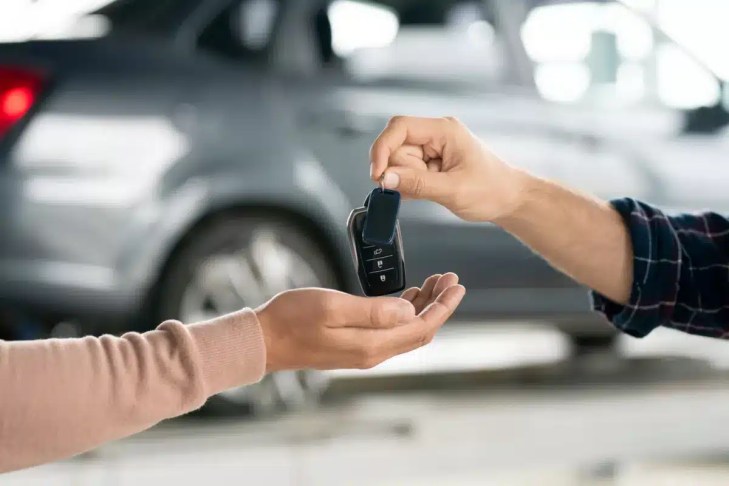 5 autos que puedes comprar con el salario mínimo en México en 2026