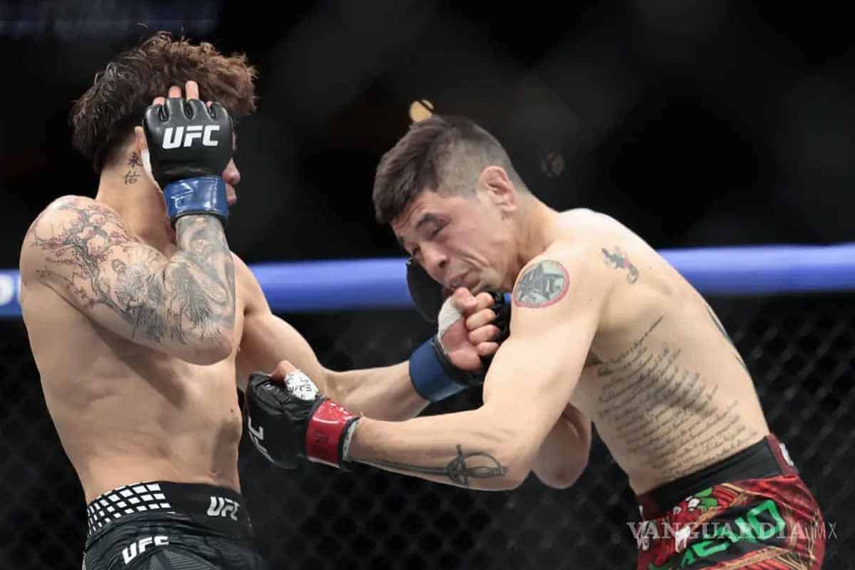 Brandon Moreno cae en Arena CDMX ante Kavanagh Brandon Moreno cae en Arena CDMX ante Kavanagh