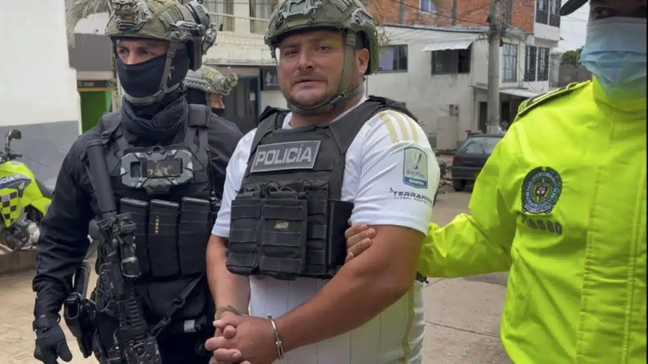 Iván Mordisco: capturan a dos hermanos del guerrillero