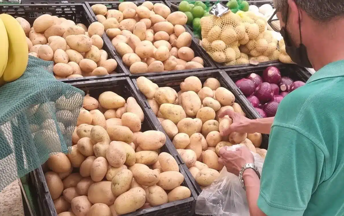 Martes de frutas y verduras: Por qué son tan baratos en supermercados