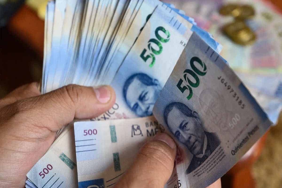Senado aprueba recorte a pensiones doradas de exfuncionarios Senado aprueba recorte a pensiones doradas de exfuncionarios