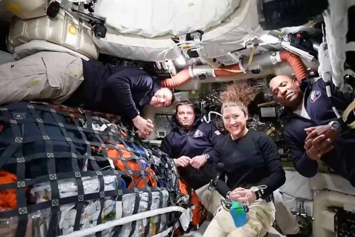 Artemis II revela efectos del espacio Artemis II revela efectos del espacio