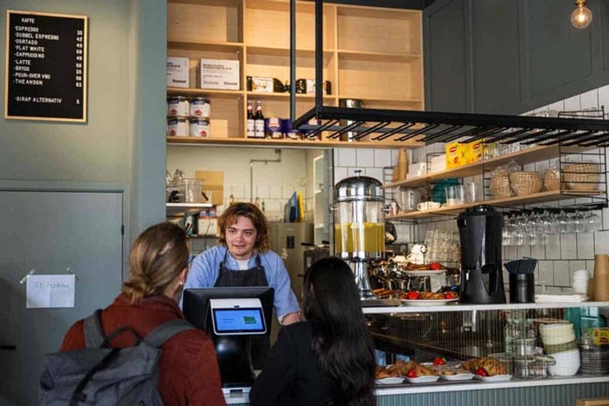 Cafetería con IA sorprende en Suecia