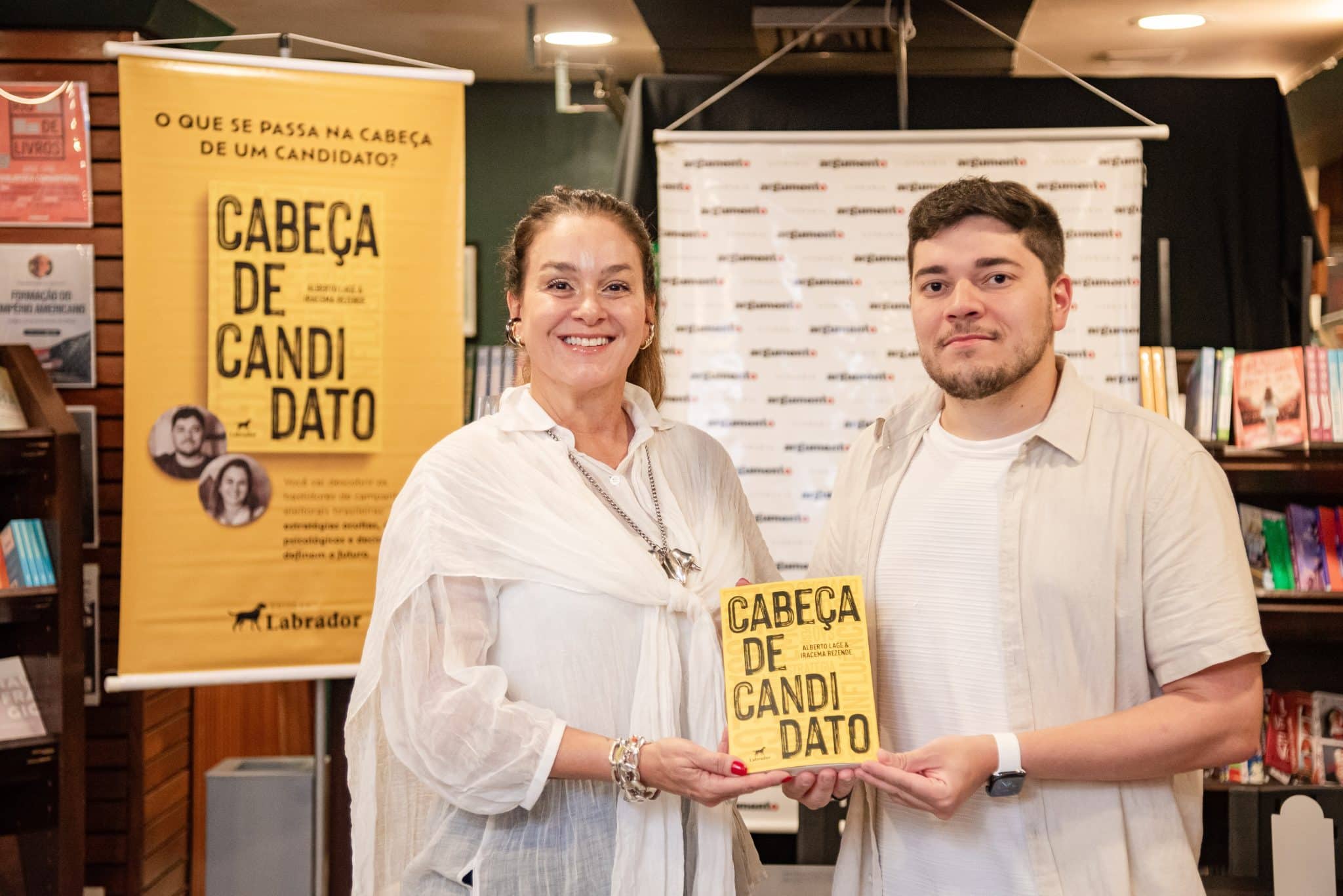“Cabeza de Candidato” traspasa fronteras con su edición en español